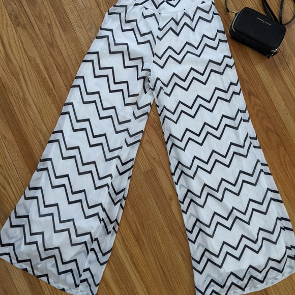 High Waisted Patterned Wide Leg Pants S - Picture 2 of 6